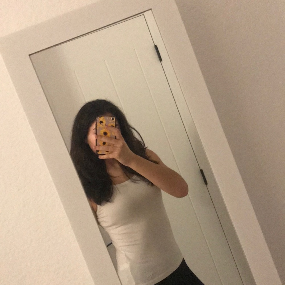 Woman’s/Juniors Plain White Tank Top